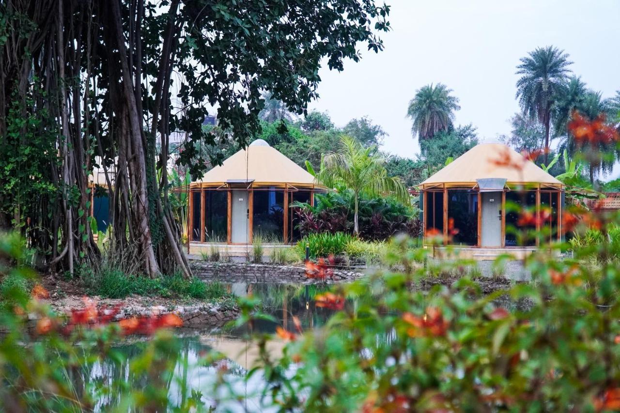 Shanti Resorts Valsad Exterior photo